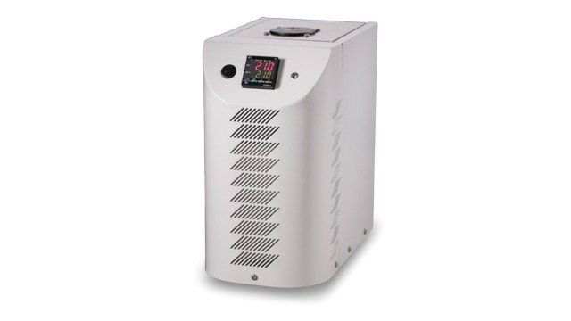 An independent cooling unit allows the PRESSLAM 1.1 