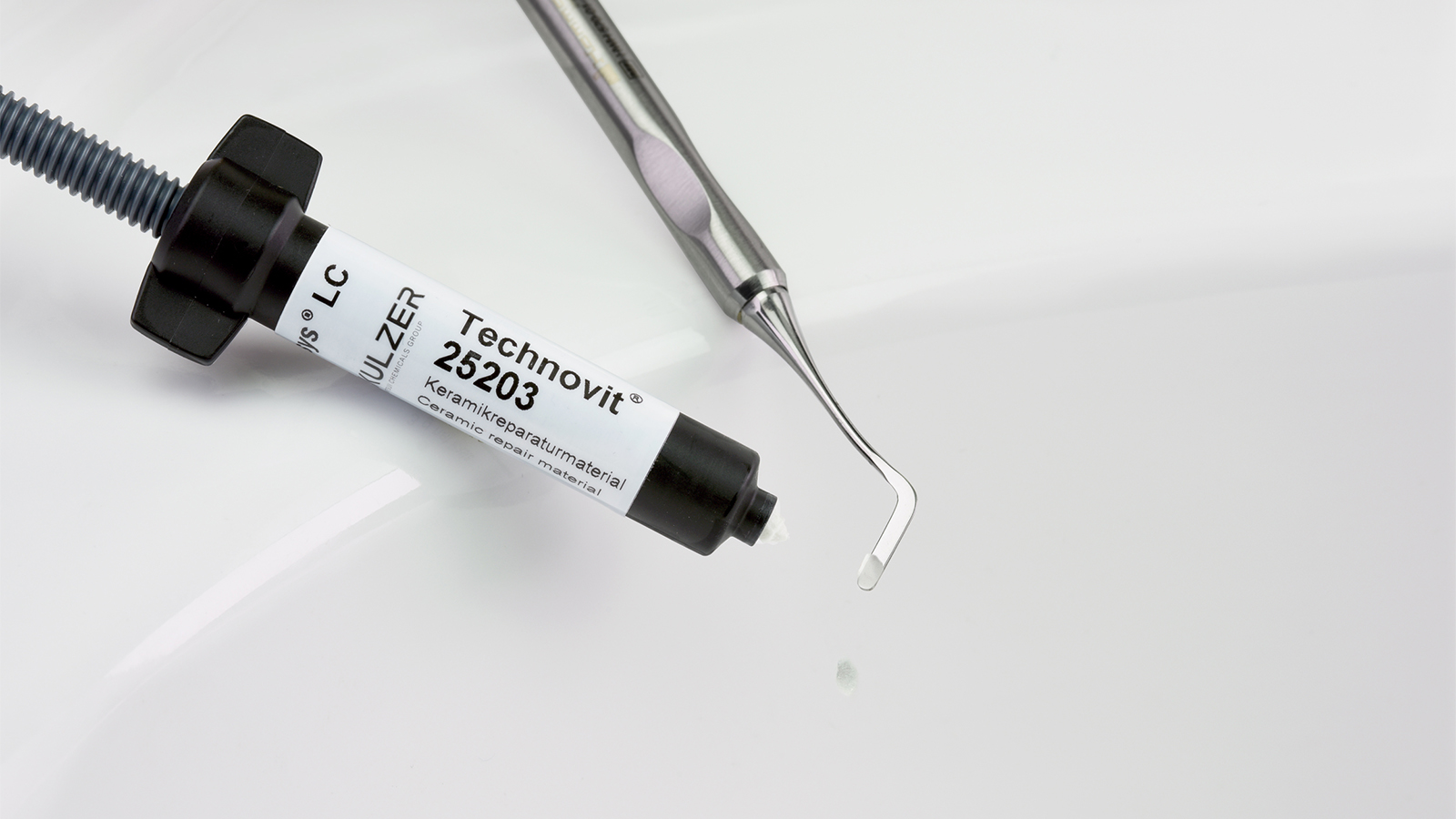 Kerasys® LC is a light-curing repair system for sanitary ceramics and porcelain