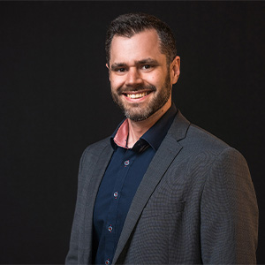 Dr. Bastian Hübner